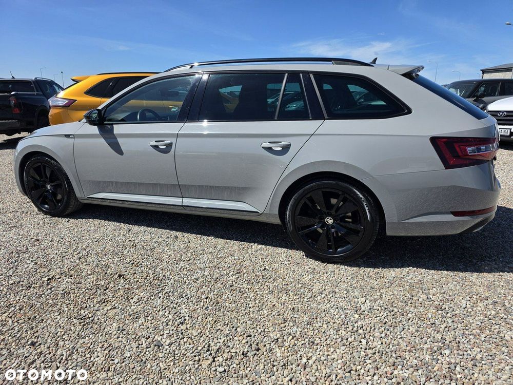 Skoda Superb 2.0 TDI SCR Sportline DSG - 34