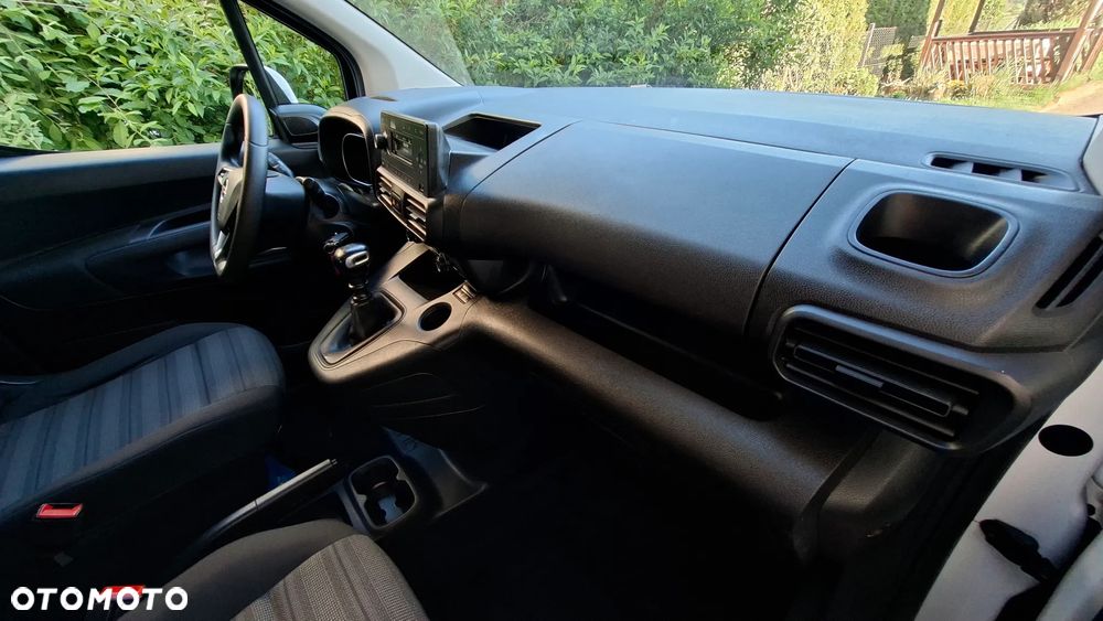 Opel Combo 1.2 Turbo Start/Stop Edition - 19