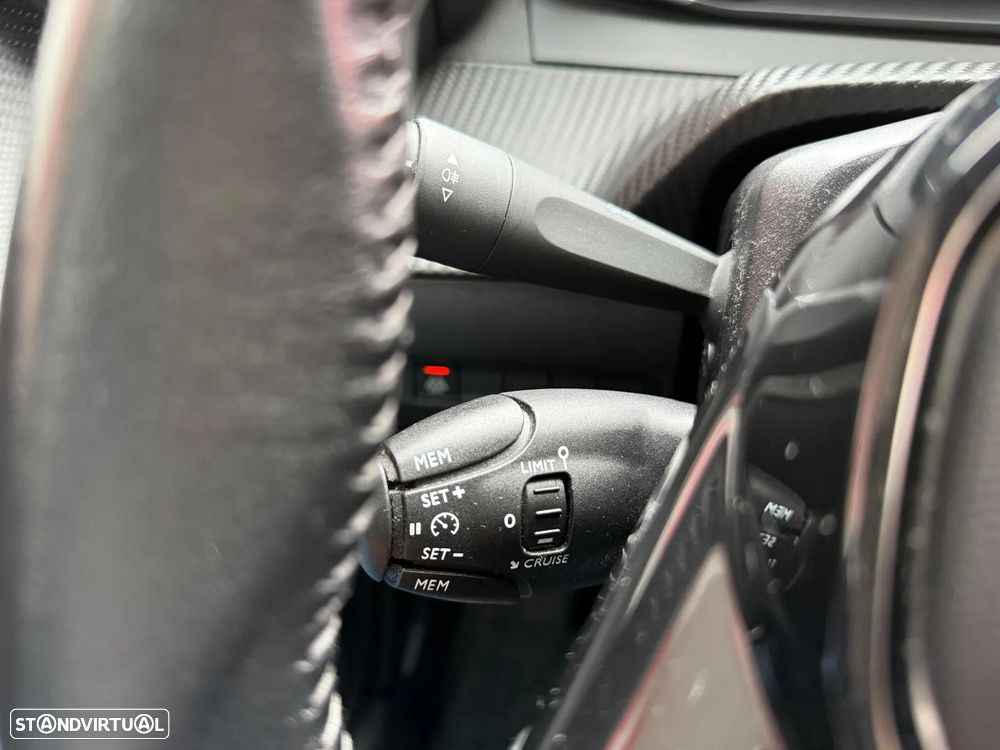Peugeot e-208 50 kWh Allure - 12