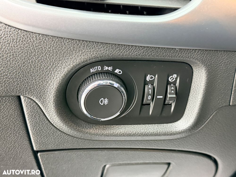 Opel Astra 1.6 D Start/Stop Sports Tourer Business - 12