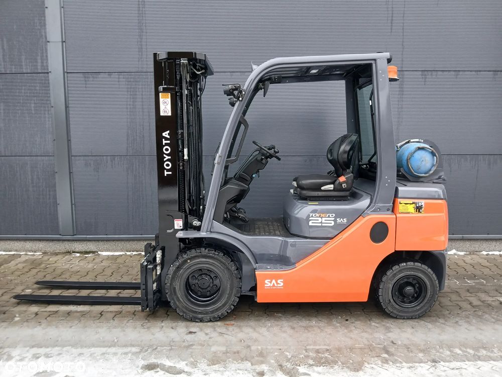 Toyota 02-8FGF25 - 9