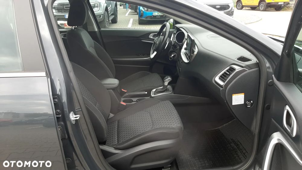 Kia Ceed 1.6 CRDi SCR M DCT - 18