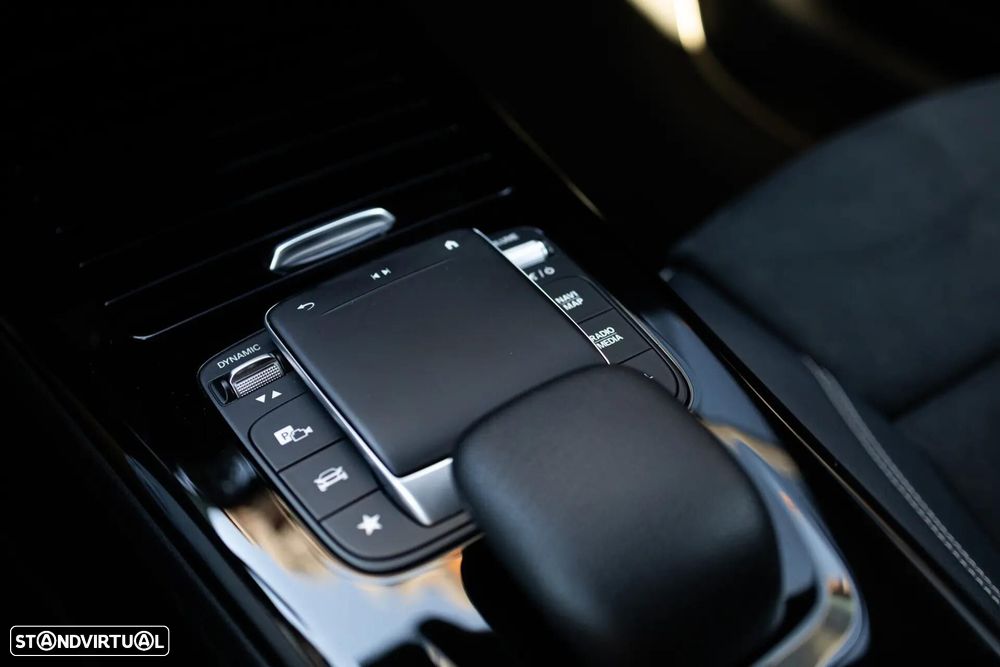 Mercedes-Benz CLA 250 - 22