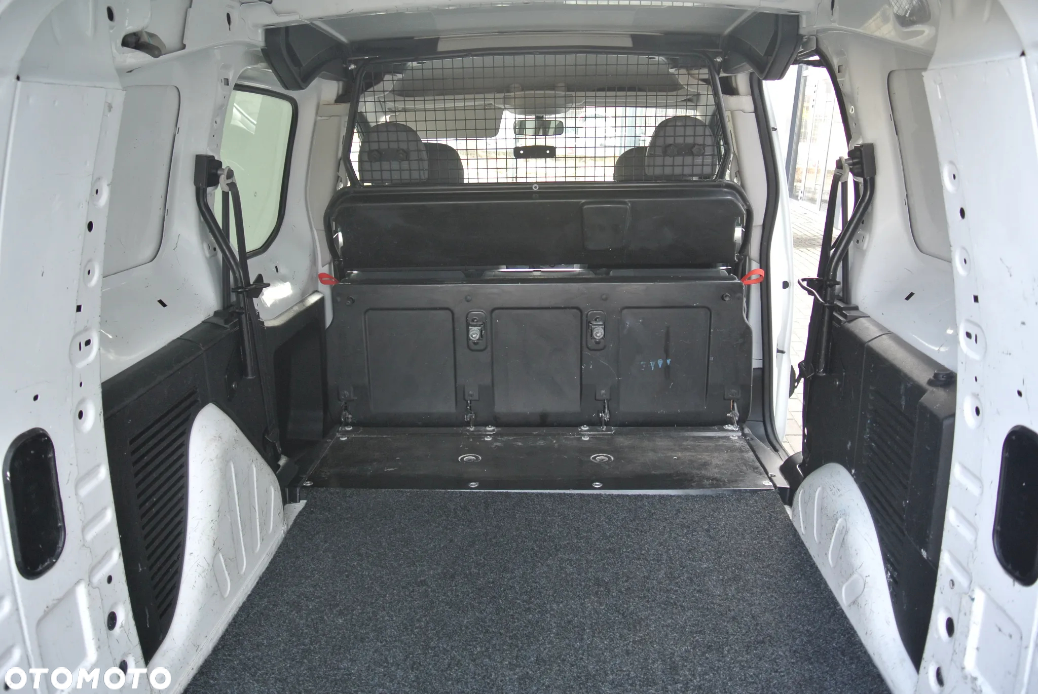 Peugeot Partner - 17