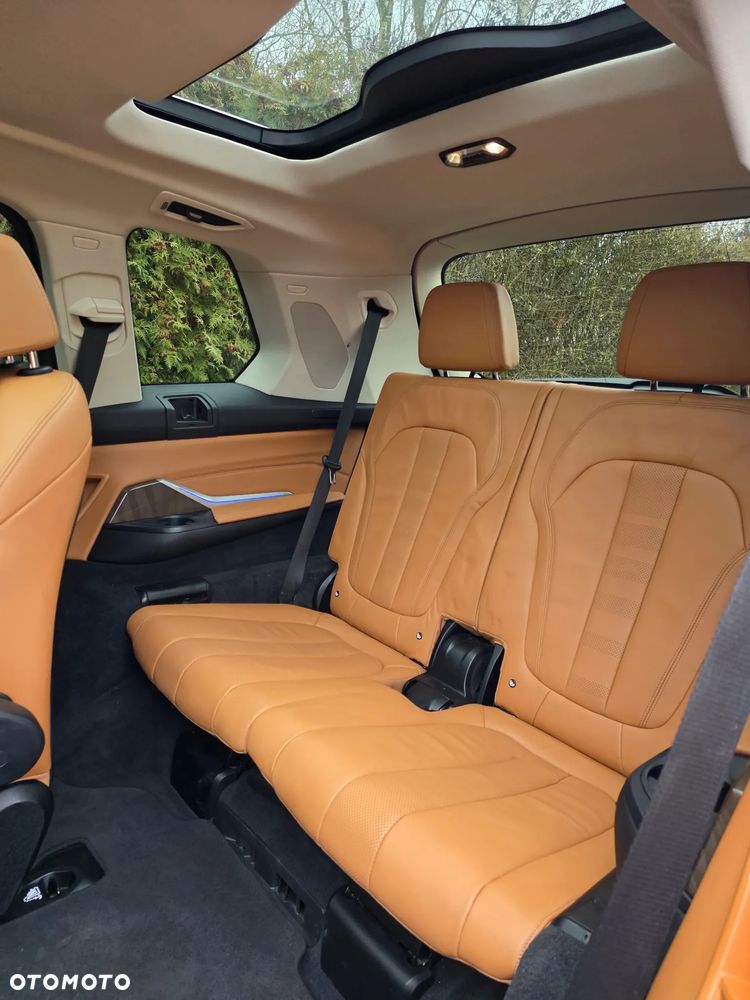BMW X7 xDrive40i - 28