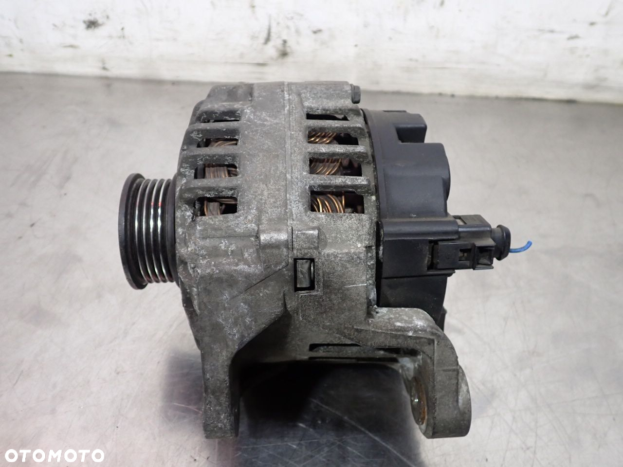 ALTERNATOR 70A VOLKSWAGEN PASSAT B5 FL 06B903016C - 2