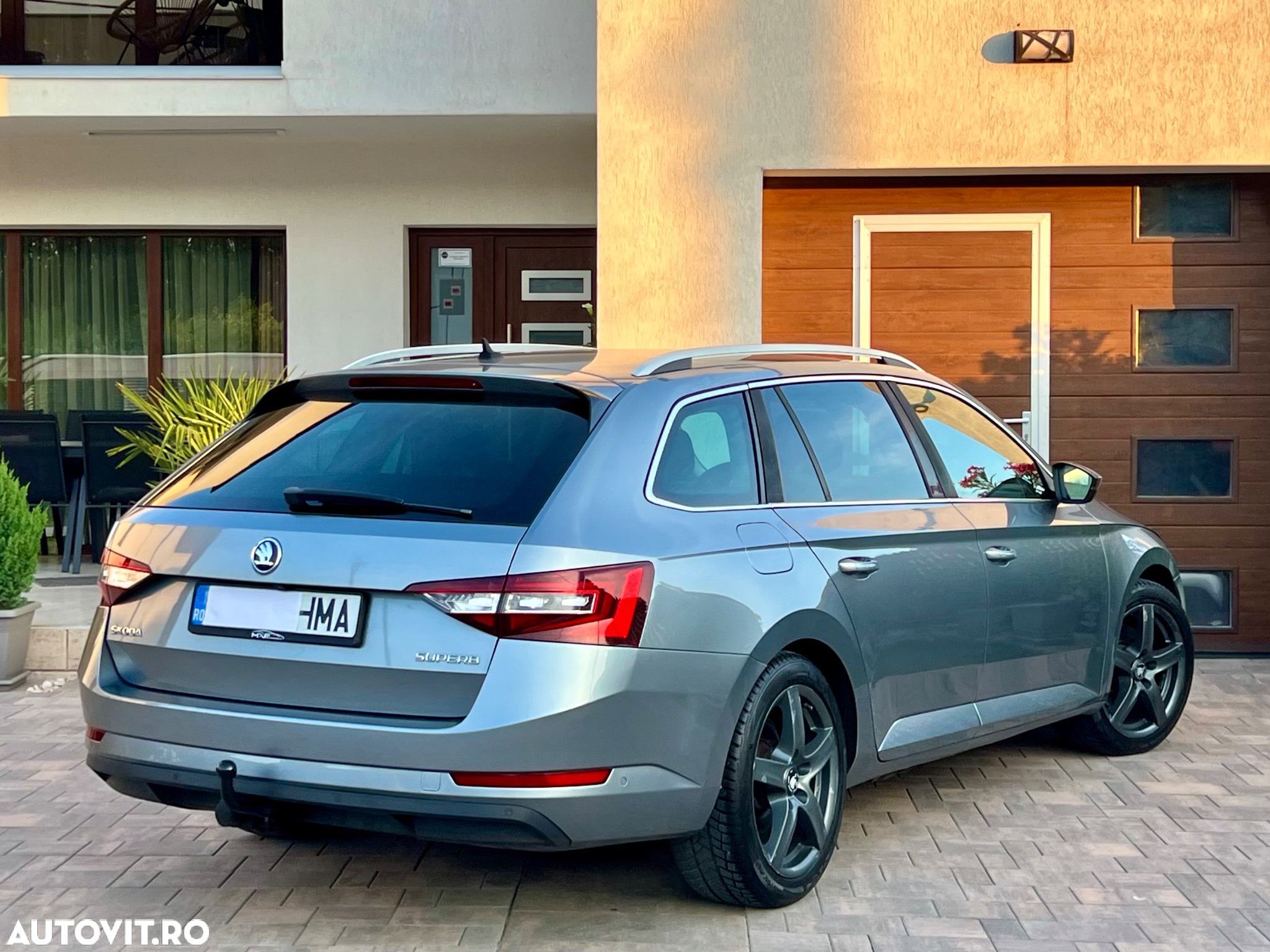 Skoda Superb Combi 1.6 TDI DSG Ambition - 12