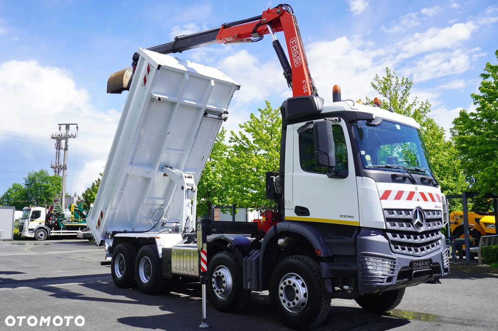 Mercedes-Benz Arocs 3236 8x4 / HDS Fassi F155A.0.22 / pilot / Wywrotka 2-stronna / Hydroburta_253412 - 9