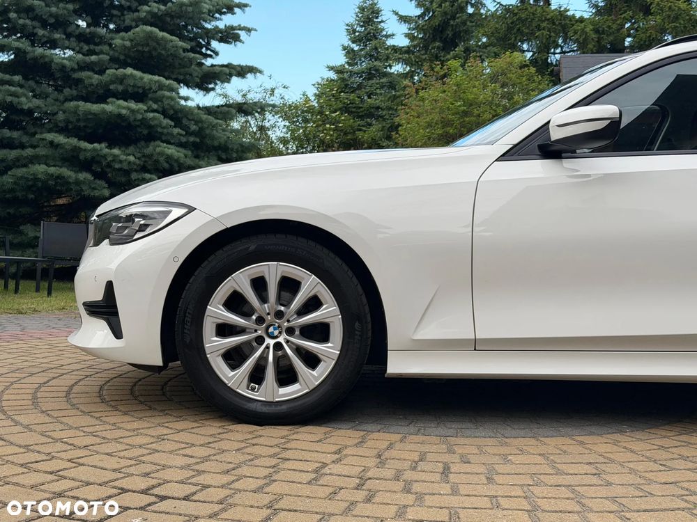 BMW Seria 3 - 12