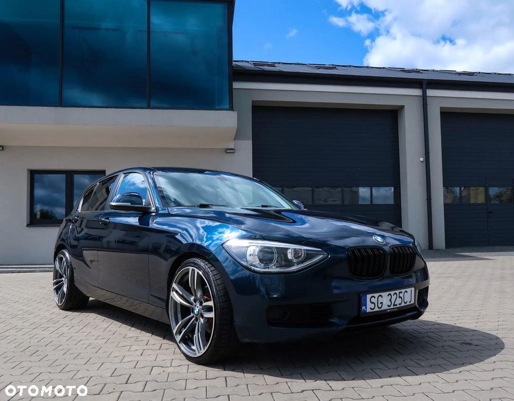 BMW Seria 1 120d xDrive Sport Line - 2