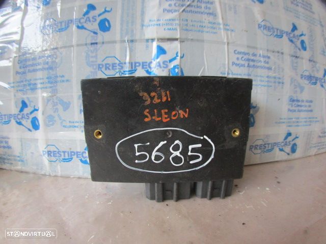 Modulo 1C0959799F 5DK00821450 SEAT LEON 2004 1.9TDI 150CV 5P PRETO Módulo Conforto/Conveniência - 2