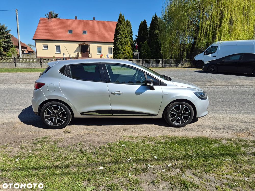 Renault Clio 1.2 16V 75 LIMITED - 5