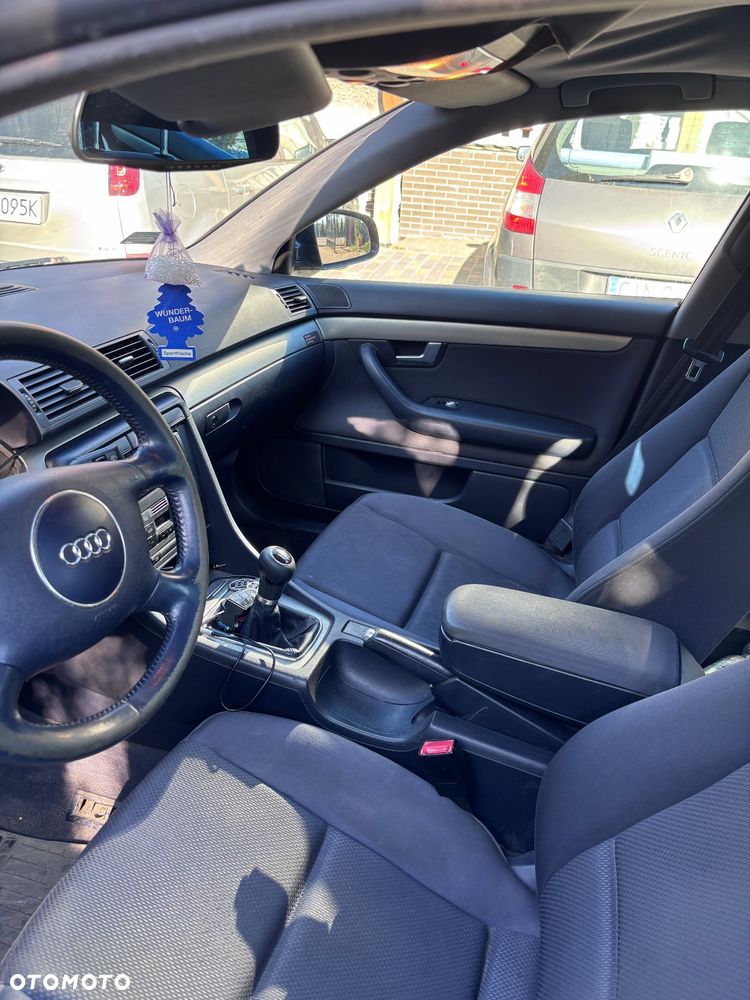 Audi A4 Avant 1.9 TDI - 13