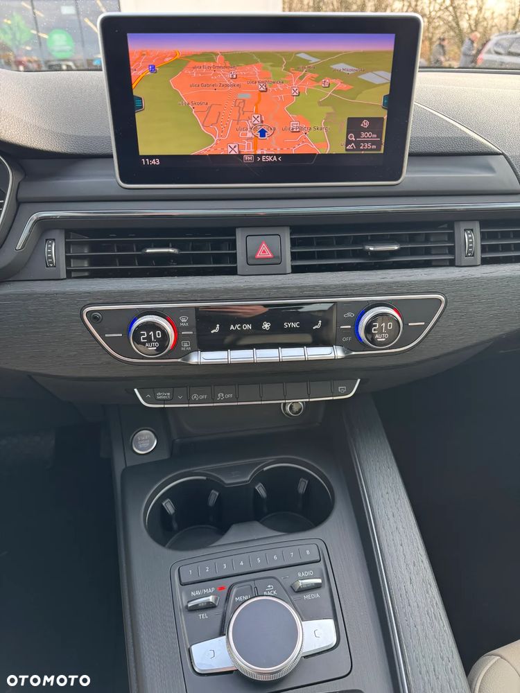 Audi A4 Limousine 2.0 TFSI ultra S tronic sport - 16