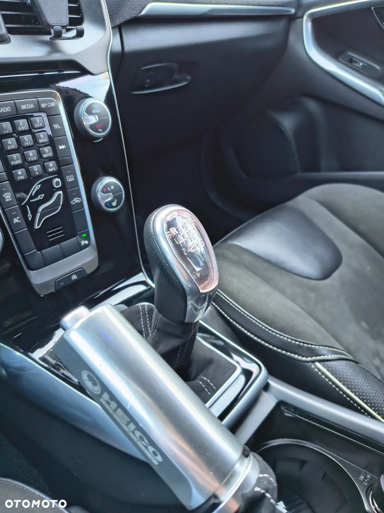 Volvo V40 T2 - 22