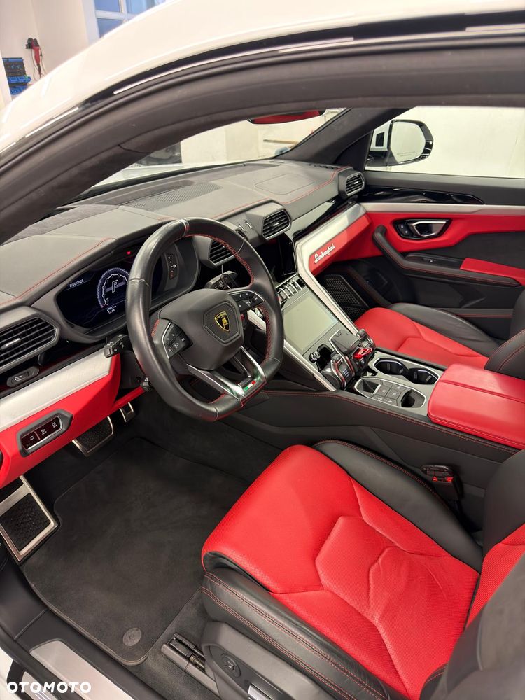 Lamborghini Urus - 9