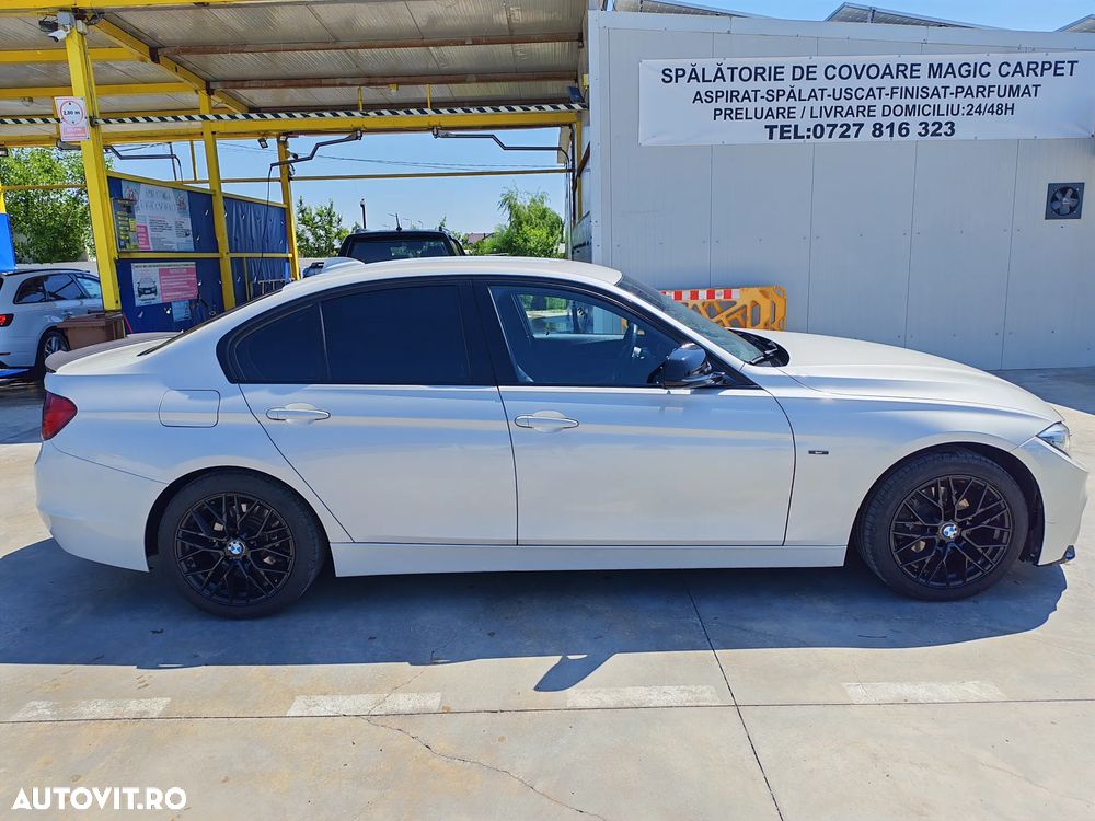 BMW Seria 3 320d Efficient Dynamic Edition Aut. - 3