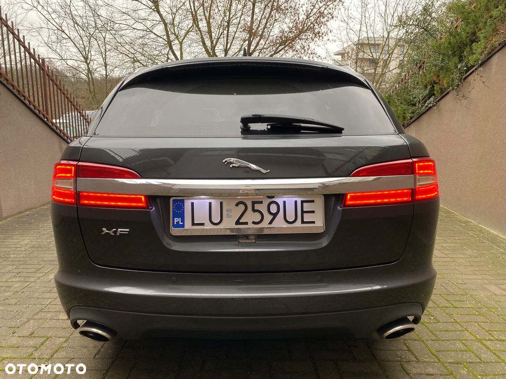 Jaguar XF - 36