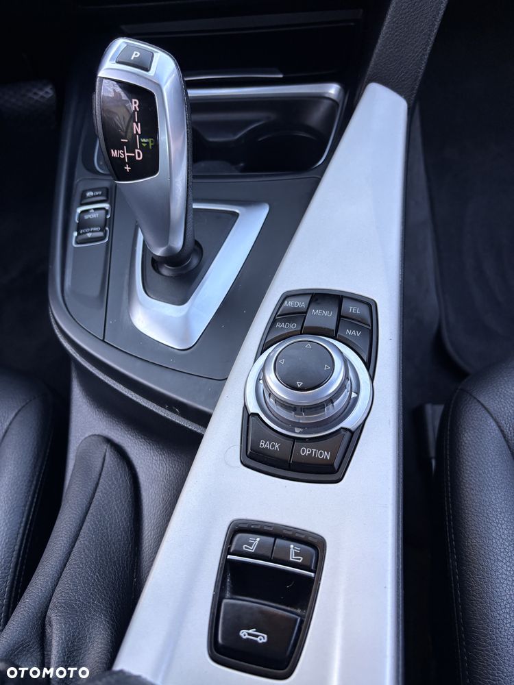 BMW Seria 3 - 33