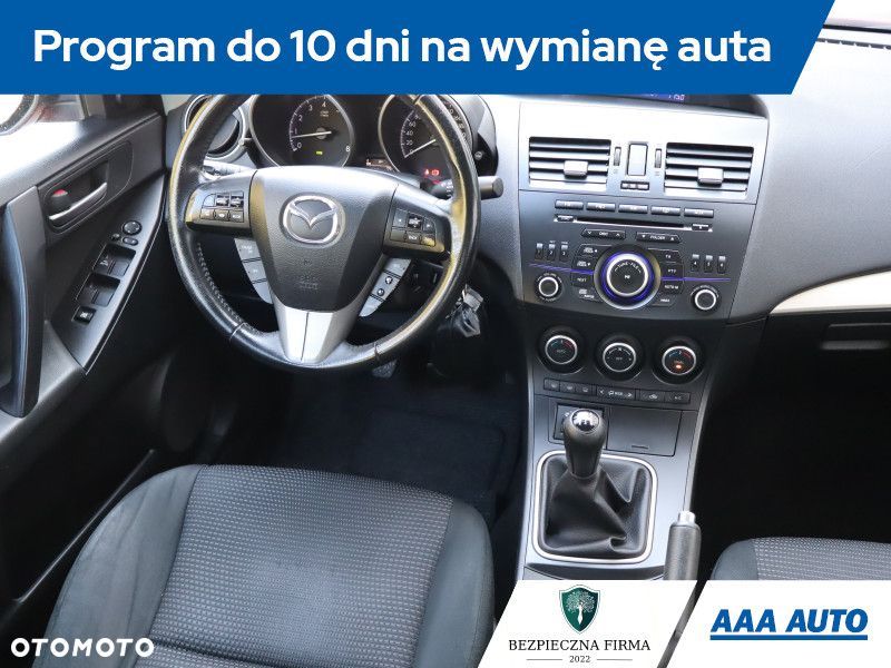 Mazda 3 - 8