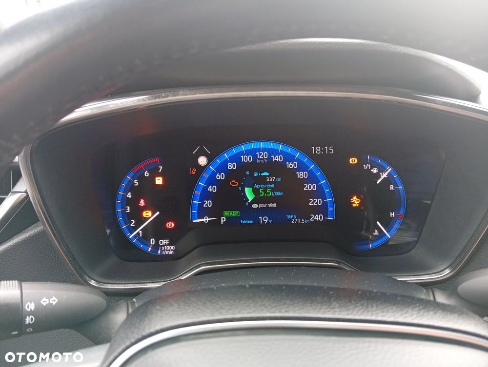 Toyota Corolla 1.8 Business Edition - 18