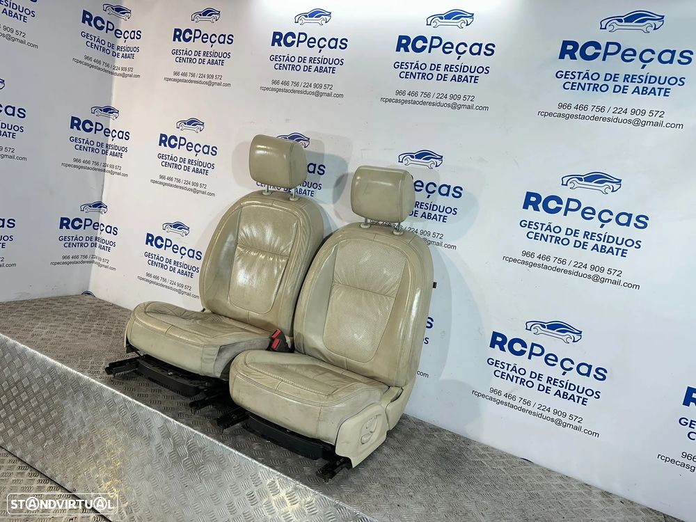 .Conjunto Bancos Pele Perfurada Jaguar XF X250 Original - 10