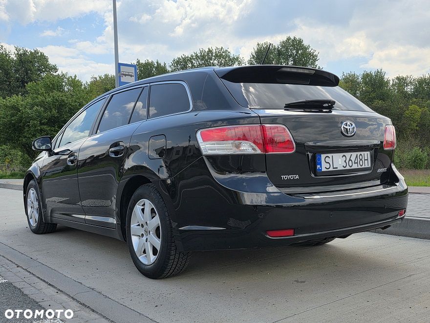 Toyota Avensis 2.0 D-4D Platinium - 4
