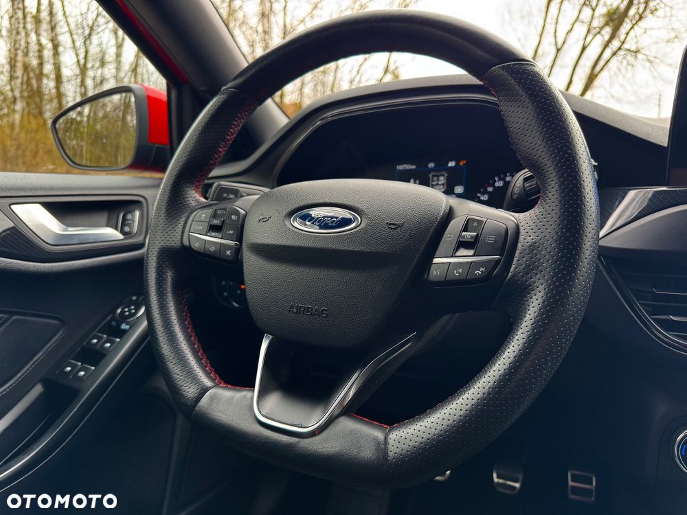 Ford Focus 1.5 EcoBlue Start-Stopp-System ST-LINE - 21