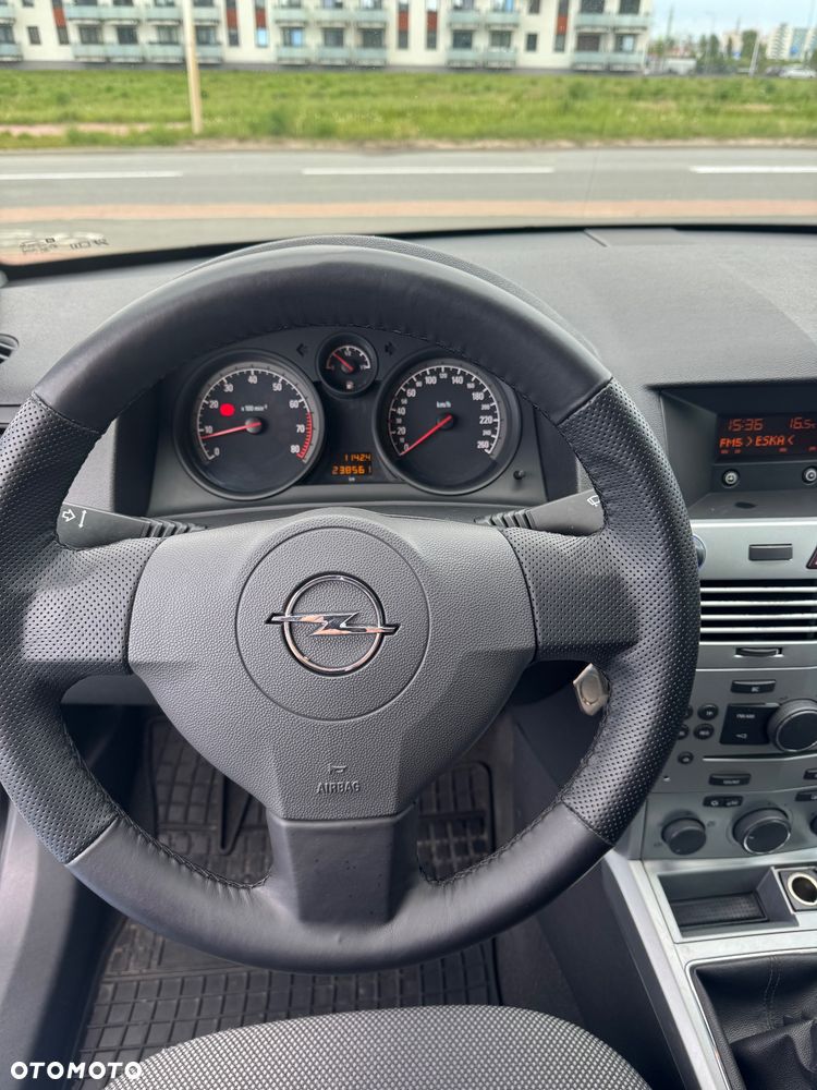 Opel Astra 1.6 - 8