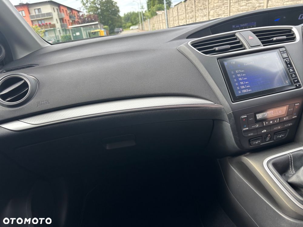 Honda Civic 1.8 Executive - 19