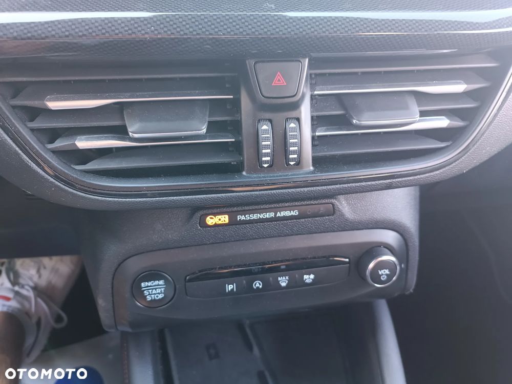 Ford Focus 1.0 EcoBoost mHEV ST-Line X - 17