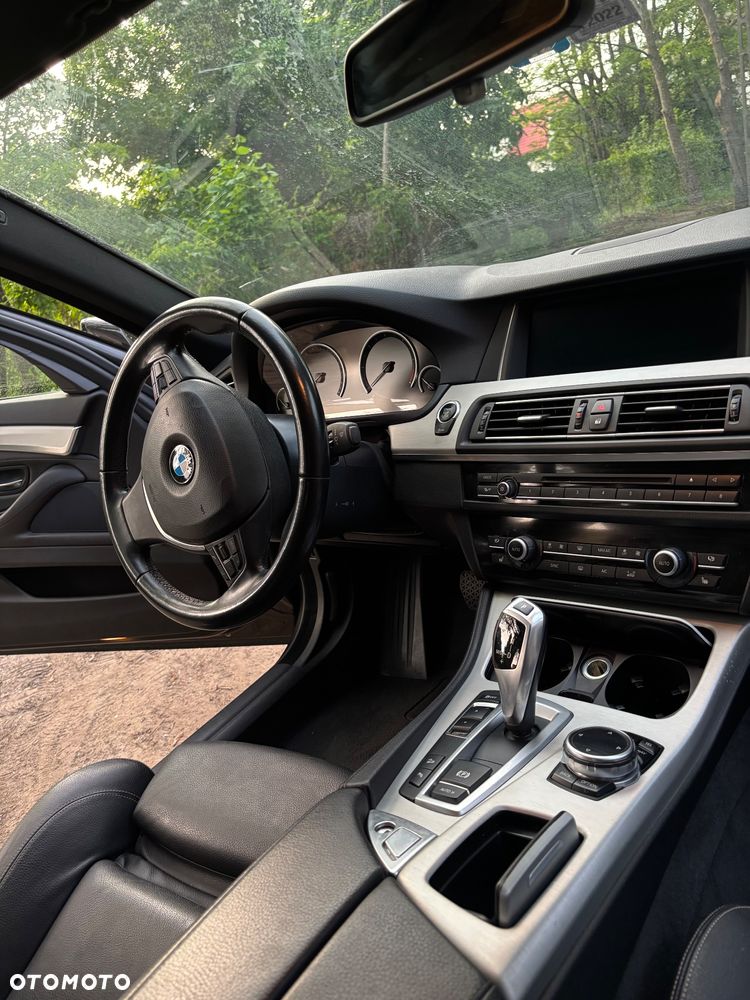 BMW Seria 5 520d xDrive Modern Line - 9