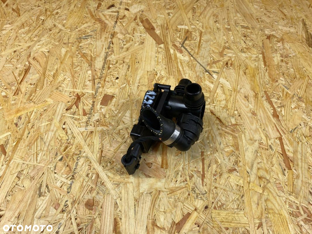 ZAWÓR PRZEŁĄCZAJĄCY WODY POMPKA MERCEDES W213 W447 W205 A0005061300 - 3