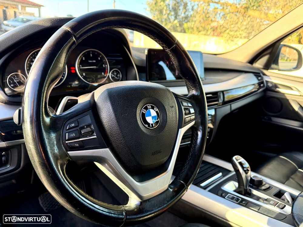 BMW X5 25 d sDrive Comfort 7L - 12