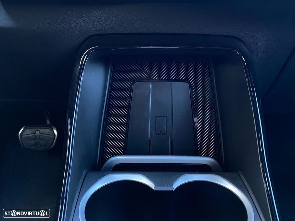 BMW iX2 eDrive20 Pack Desportivo M - 12