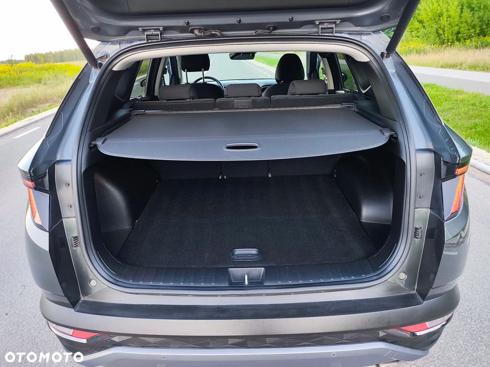 Hyundai Tucson 1.6 T-GDi HEV Executive 2WD - 31