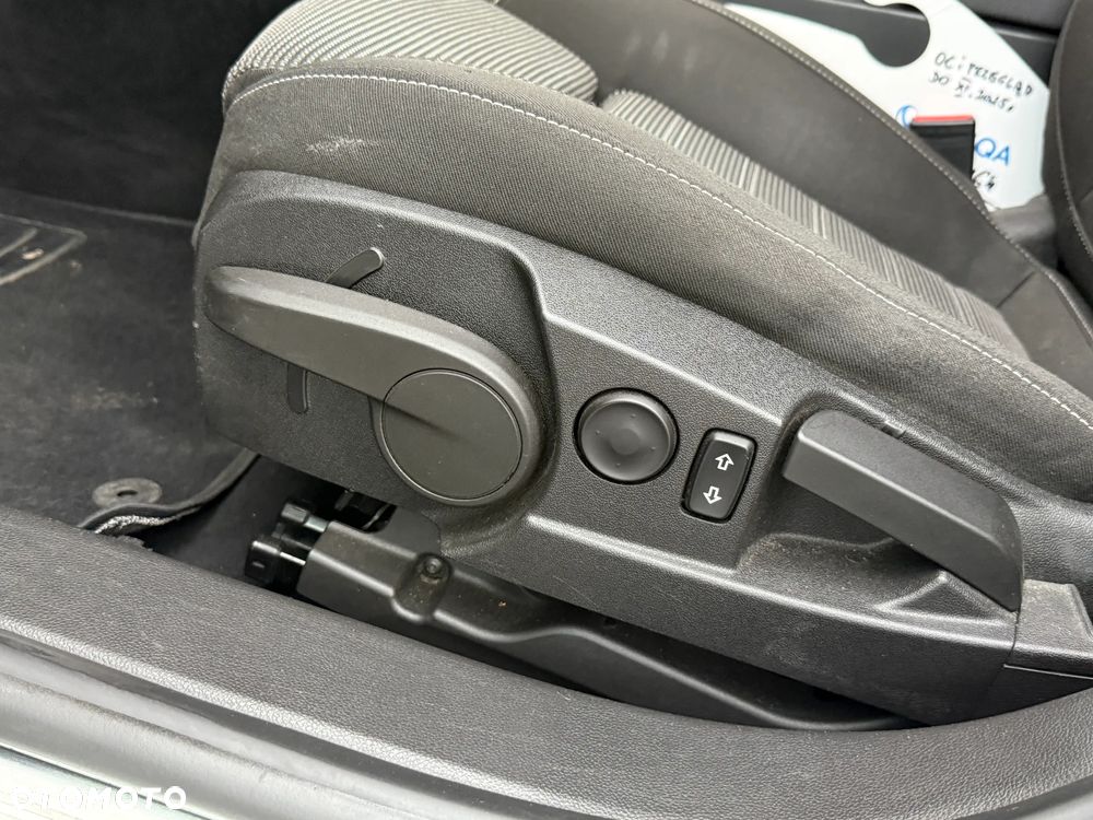 Opel Insignia 2.0 CDTI Cosmo - 11