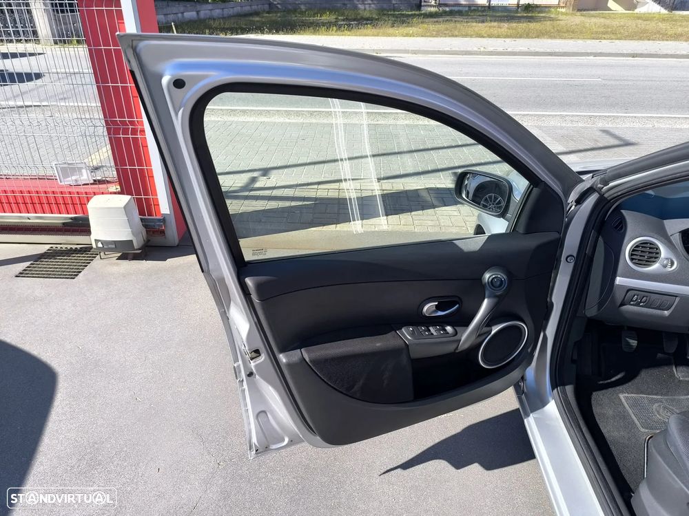 Renault Clio 1.5 dCi Dynamique Luxe - 13