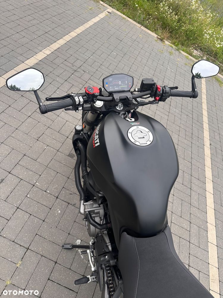 Ducati 848 - 9