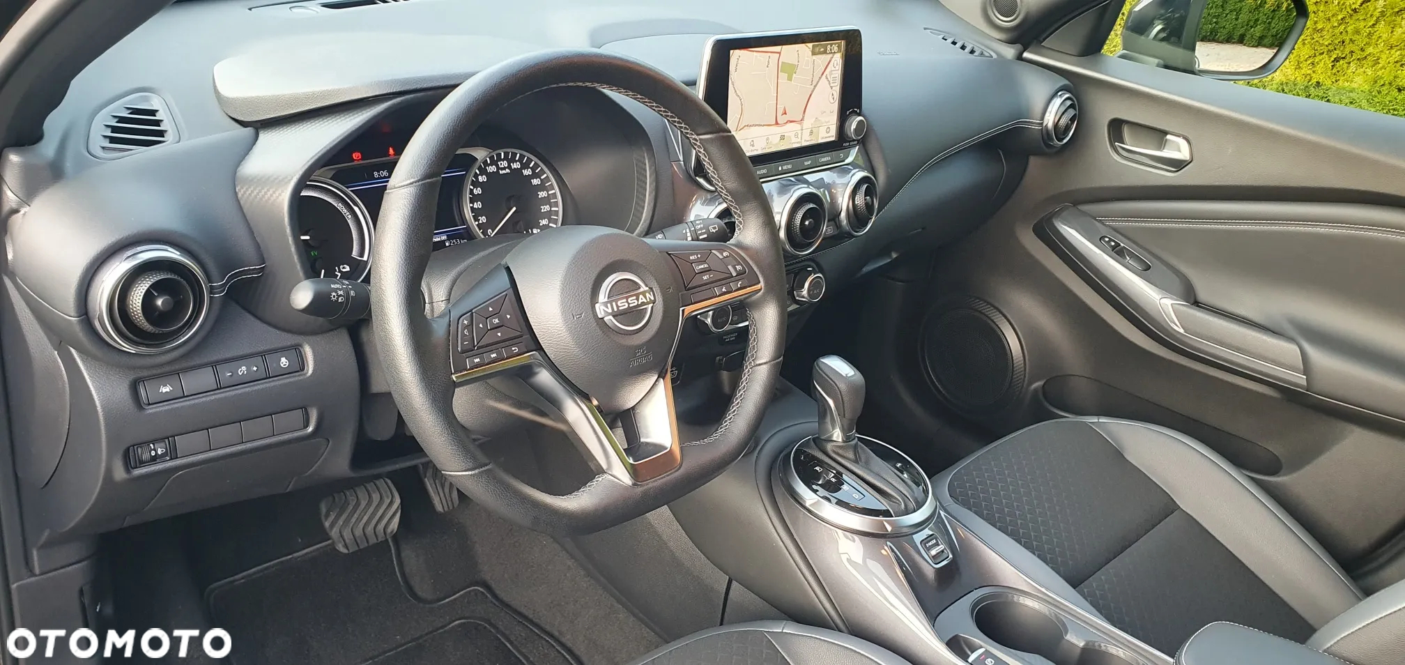 Nissan Juke 1.6 Hybrid N-Design AMT - 31