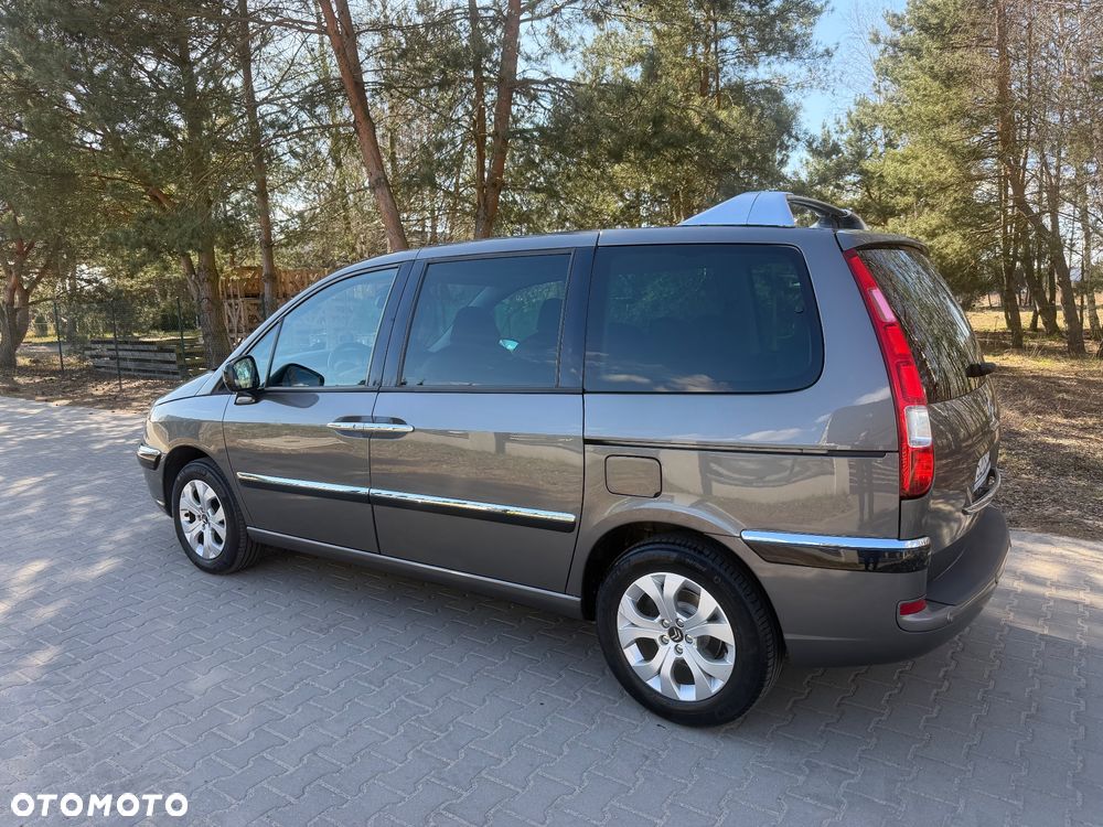 Citroën C8 HDi 165 Exclusive - 4