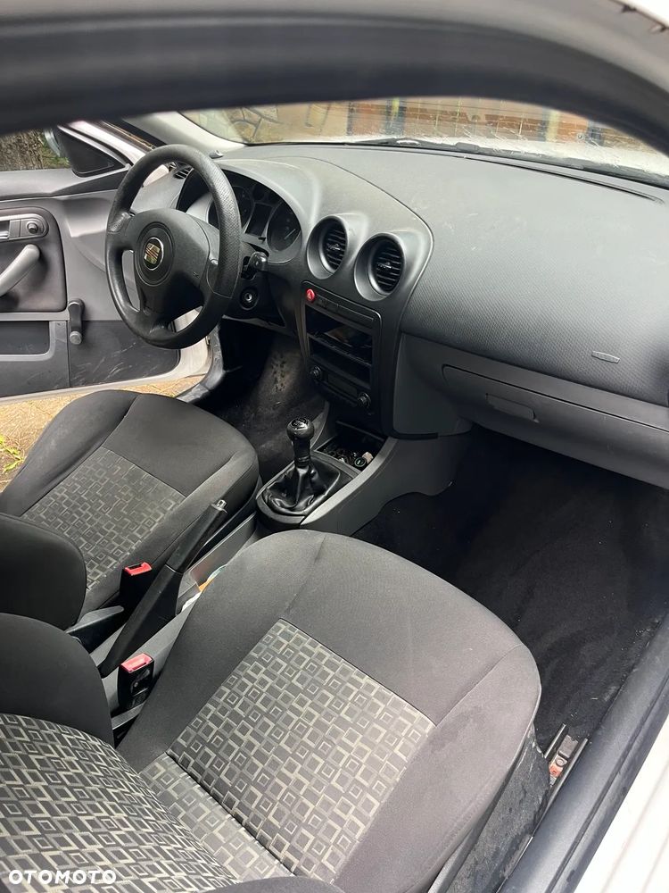 Seat Ibiza SC 1.4 16V Entry - 11