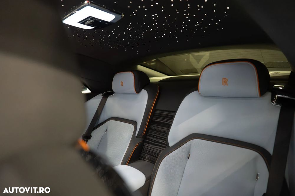 Rolls-Royce Spectre - 13