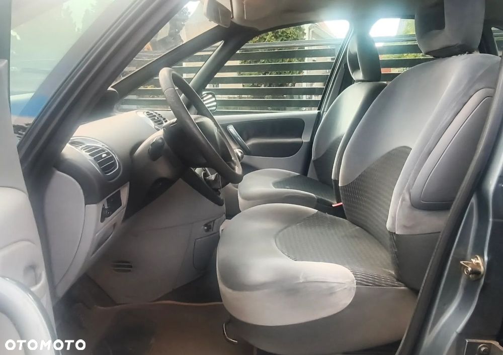 Citroën Xsara Picasso - 25