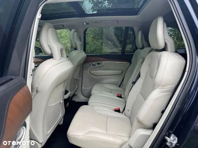 Volvo XC 90 - 13