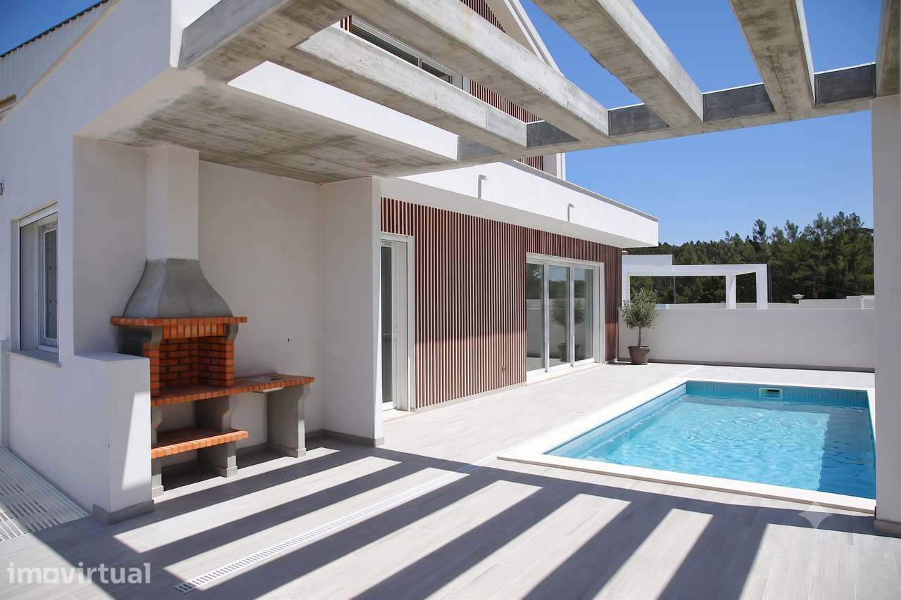 Moradia Unifamiliar T4 com Piscina e Jardim | Óbidos - Grande imagem: 3/17