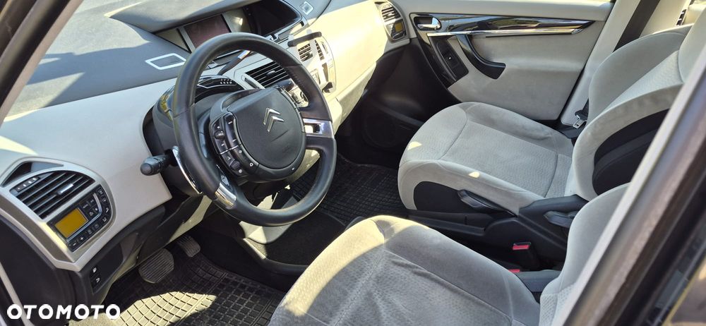 Citroën C4 Grand Picasso 2.0 HDi Exclusive - 4