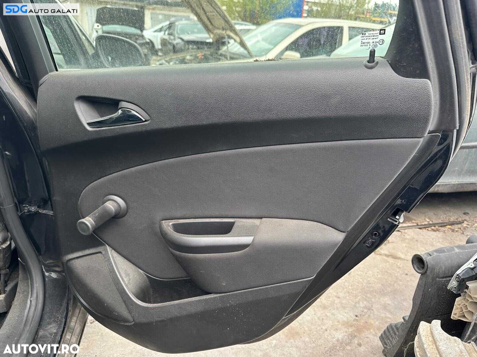 Panou Fata Interior Textil Usa Portiera Dreapta Spate Opel Astra J Hatchback 4 Usi 2009 - 2015 [K3414] - 1