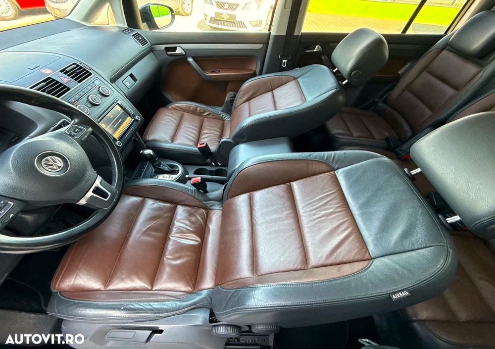 Volkswagen Touran 2.0 TDI DPF DSG Cross - 18