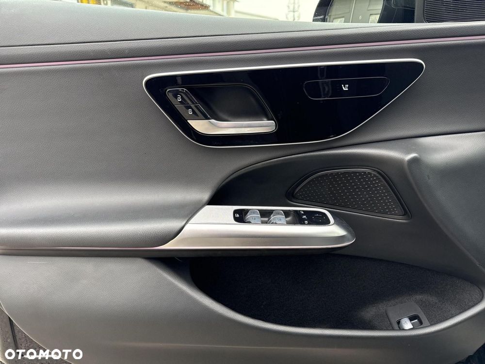 Mercedes-Benz Klasa E - 9